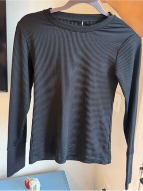 CALIA by Carrie Underwood Black Ribbed Long Sleeve Tee